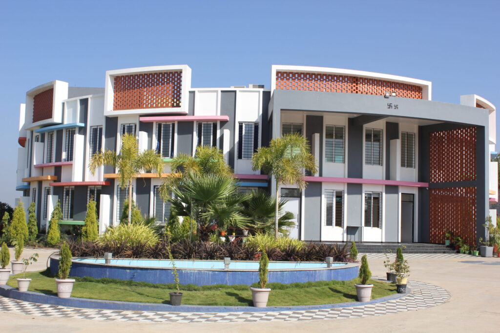 School Building The Pinnacle Global School